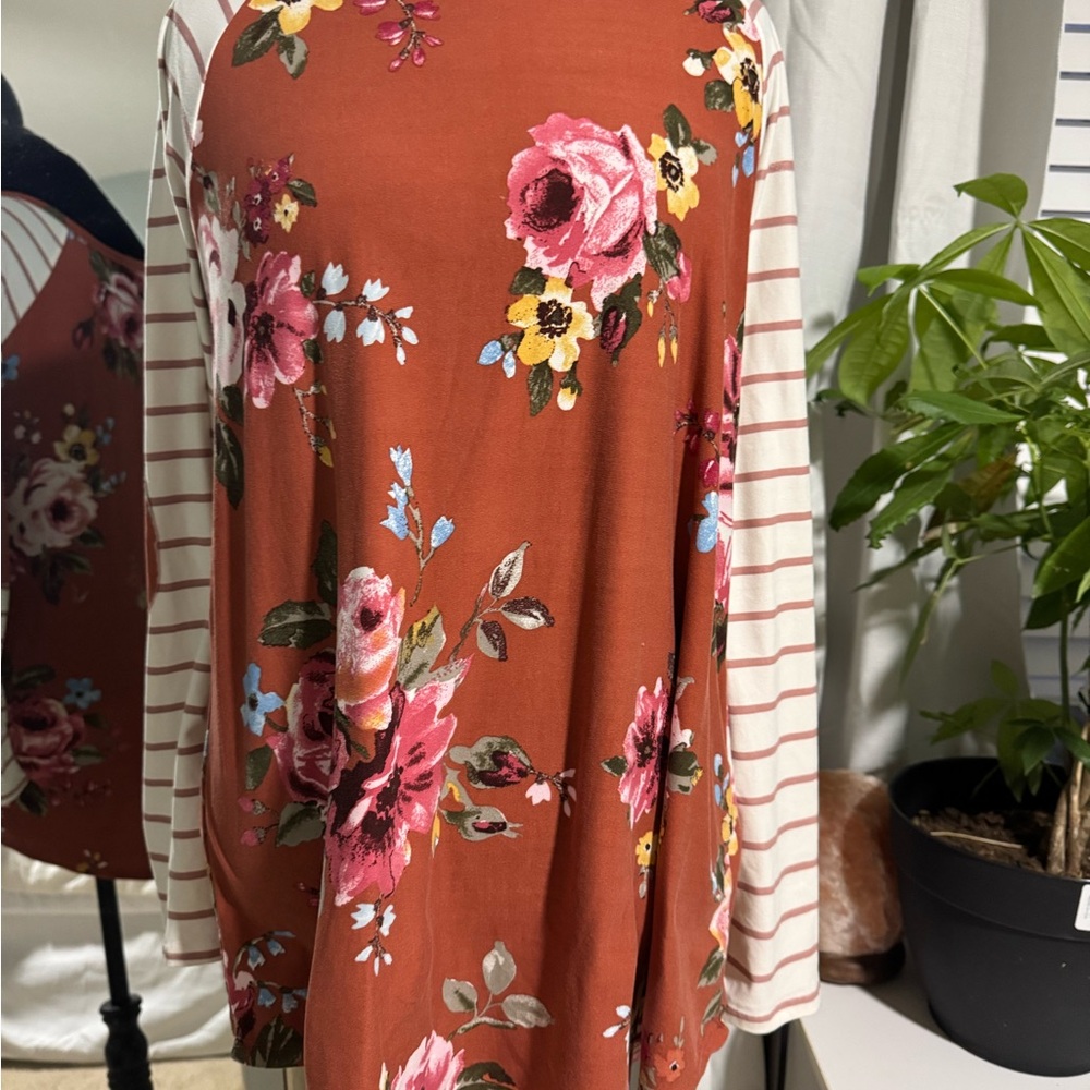 Women's Floral and Striped Long Sleeve Top orange Large